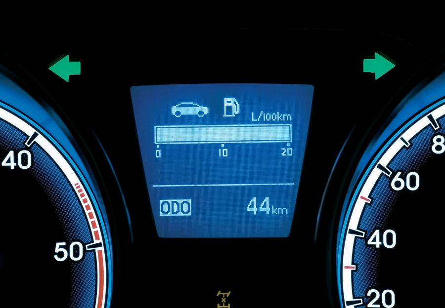  Hyundai ix35 2010 года  (фото 18 из 114)